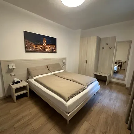 Residenza Pezzani Pensión 4*