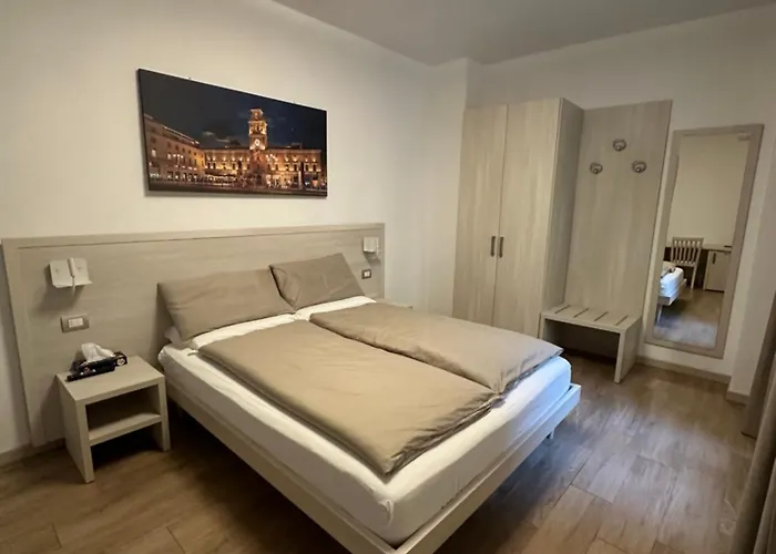 Residenza Pezzani Konukevi 4*